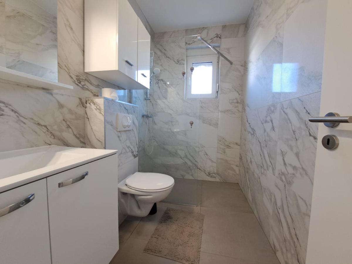 Holiday Apartman Kaštela Kültér fotó
