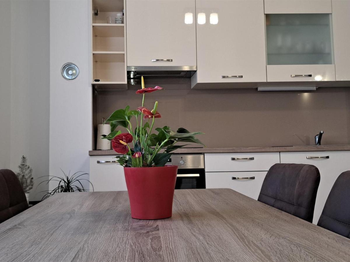 Holiday Apartman Kaštela Kültér fotó
