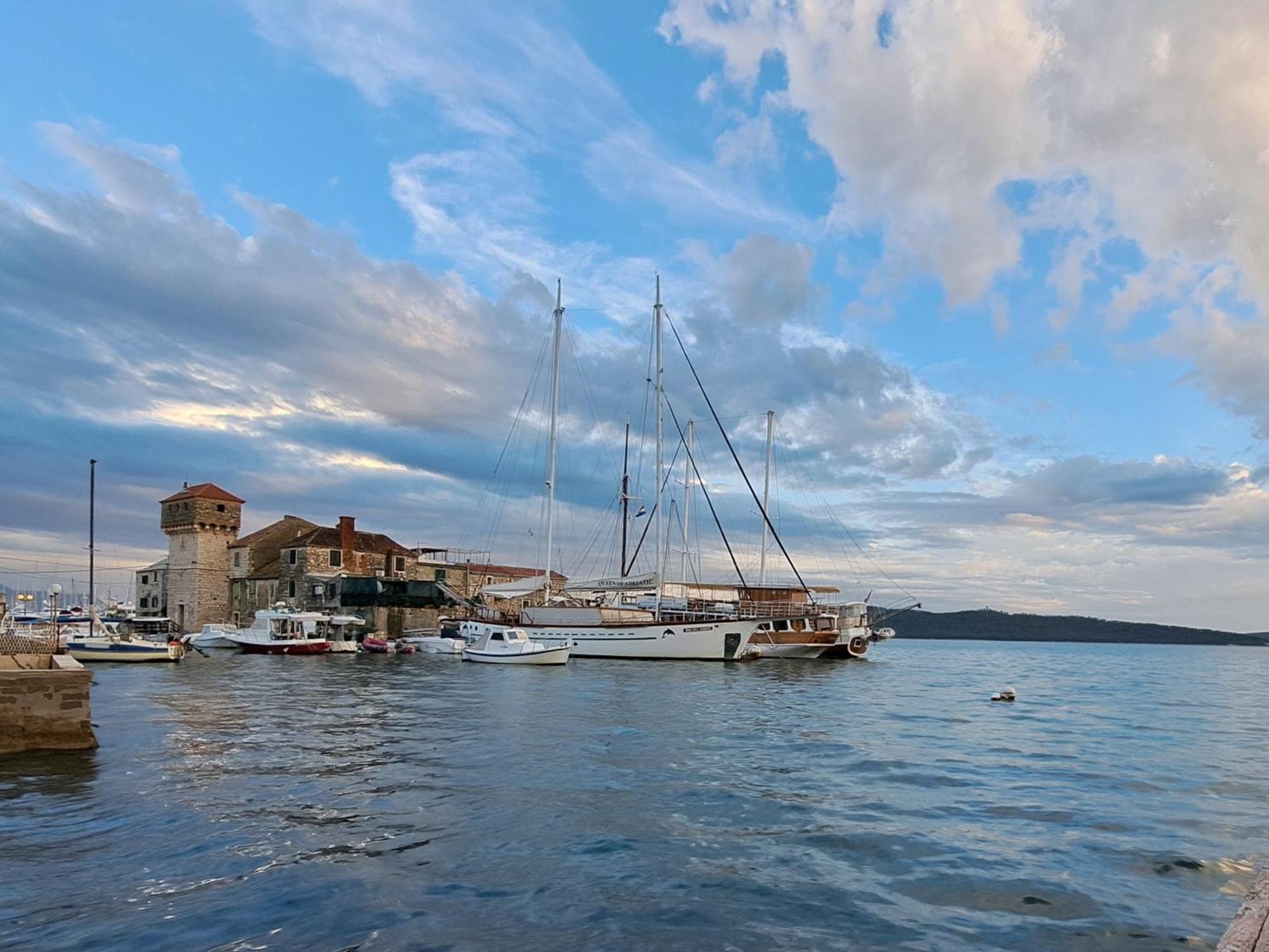 Holiday Apartman Kaštela Kültér fotó